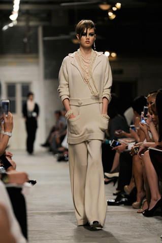 Chanel Cruise 2014 POKAZ + KULISY