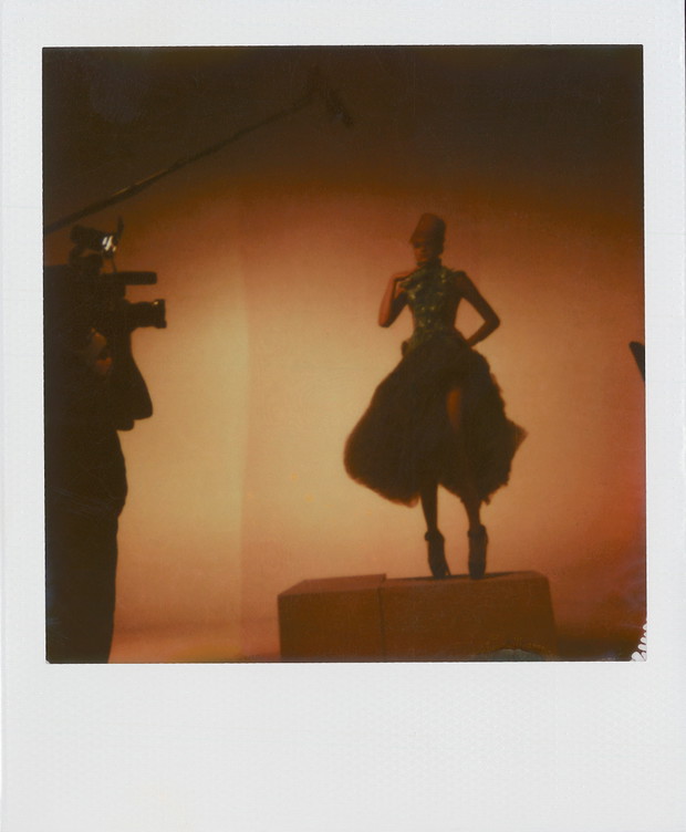 Klaudia Strzyżewska. Top Model 3, odcinek 10: polaroidy zza kulis sesji, fot. Spark*