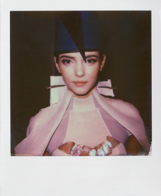 Marcela Leszczak inna niż zwykle. Top Model 3, odcinek 10: polaroidy zza kulis sesji, fot. Spark*