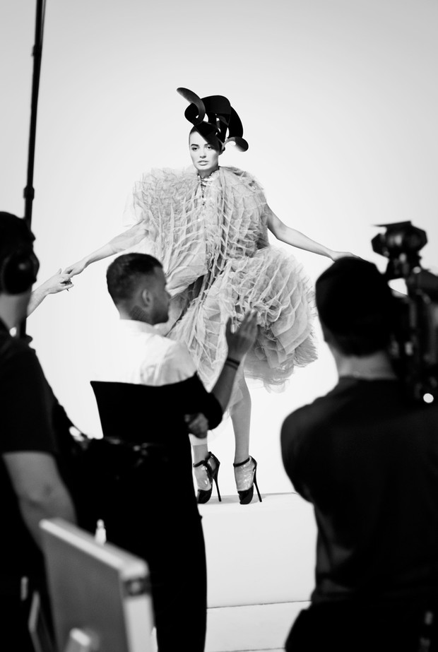 Renata Kurczab pozuje. Top Model 3, odcinek 10: backstage sesji Rama Shergilla, fot. Agnieszka Taukert dla Spark