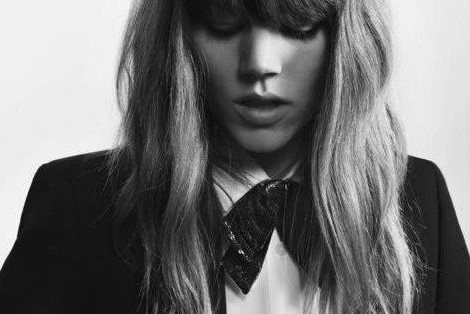 Freja Beha Erichsen w kampanii Saint Laurent Paris