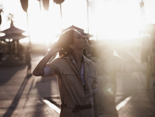 Keira Knightley, Julianne Moore, Erin Wasson w Rika Magazine