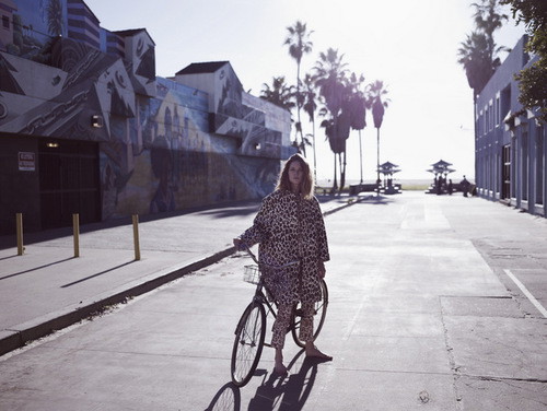 Keira Knightley, Julianne Moore, Erin Wasson w Rika Magazine