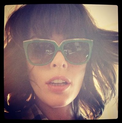 Gwiazdy na Twitterze, Festiwal Filmowy w Cannes 2013: Milla Jovovich #shwaaaaagcannes2013 #maisonvalentino #ilovesunglasses #thankyou, fot. instagram