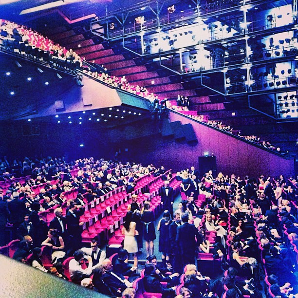 Modelki w Cannes: publiczność chwilę przed premierą Behind the Candelabra, fot. Instagram Joan Smalls