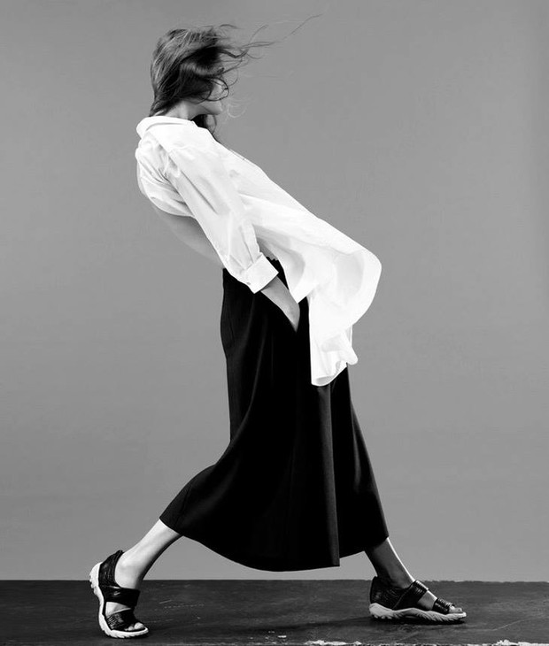 Małgosia Bela w sesji dla WSJ Magazine