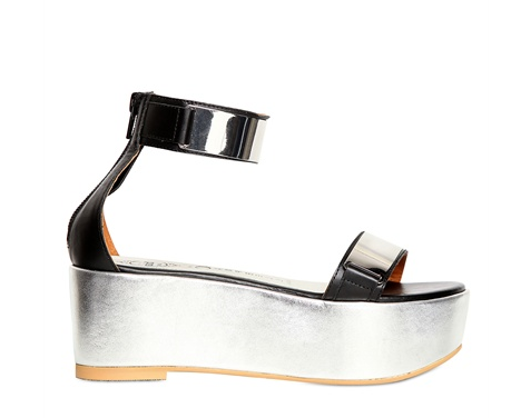 Buty na koturnie - czy są modne w sezonie wiosna-lato 2013?