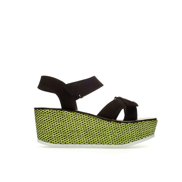 Buty na koturnie - czy są modne w sezonie wiosna-lato 2013?