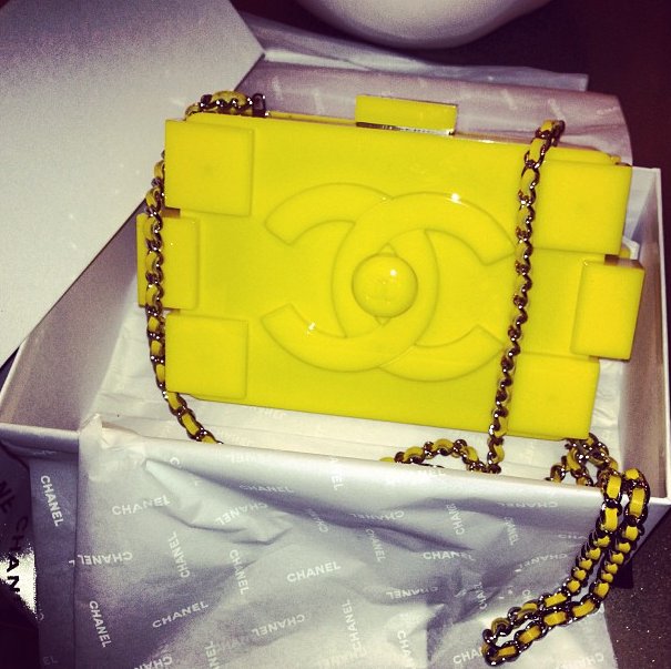 Rihanna w Paryżu - relacja Instagram. Dziękuję moim przyjaciołom z Chanel @badgalriri