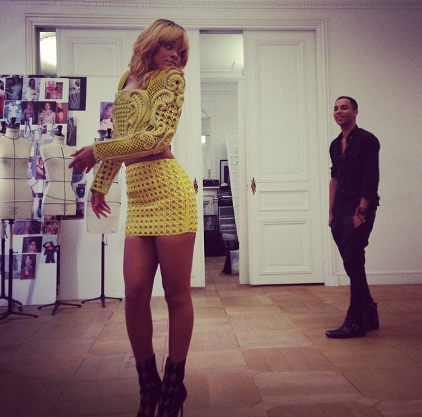 Rihanna w Paryżu - relacja Instagram. Hey Daddy! @olivier_rousteing @badgalriri