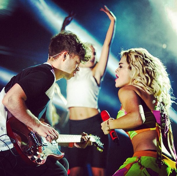 Rita Ora w trasie koncertowej - relacja Instagram
