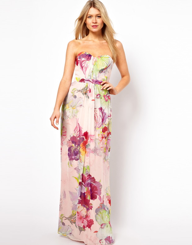 Długie sukienki, fot. mat. prasowe Ted Baker, ok. 1 293 zł, dostępne na asos