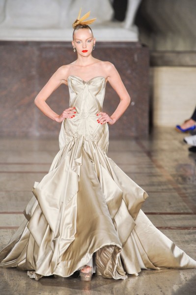 Suknie ślubne Zac Posen w umiarkowanych cenach
