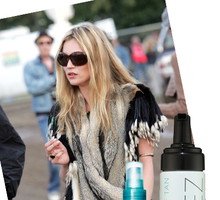 Festiwalowa uroda według Kate Moss