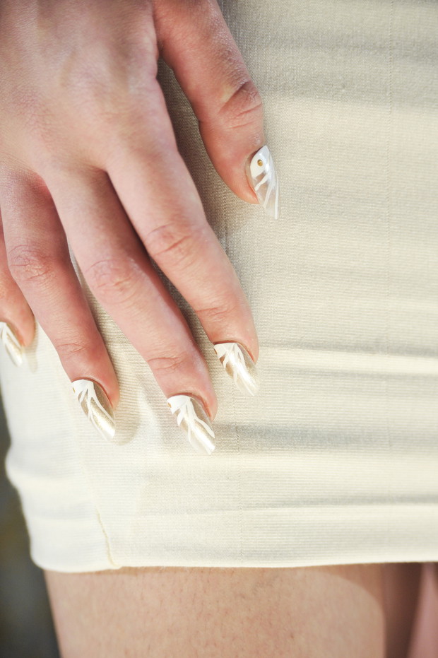 Ślubny manicure - trendy 2013