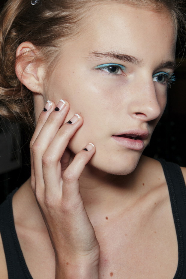 Ślubny manicure - trendy 2013