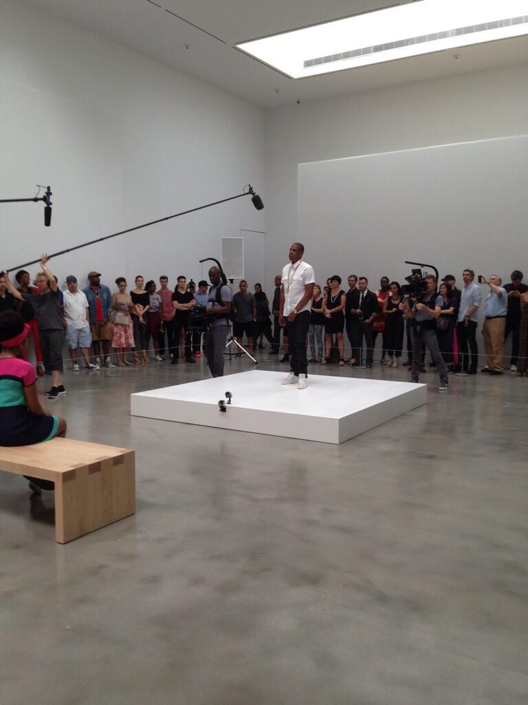 Jay-Z rapuje "Picasso Baby" w galerii sztuki!