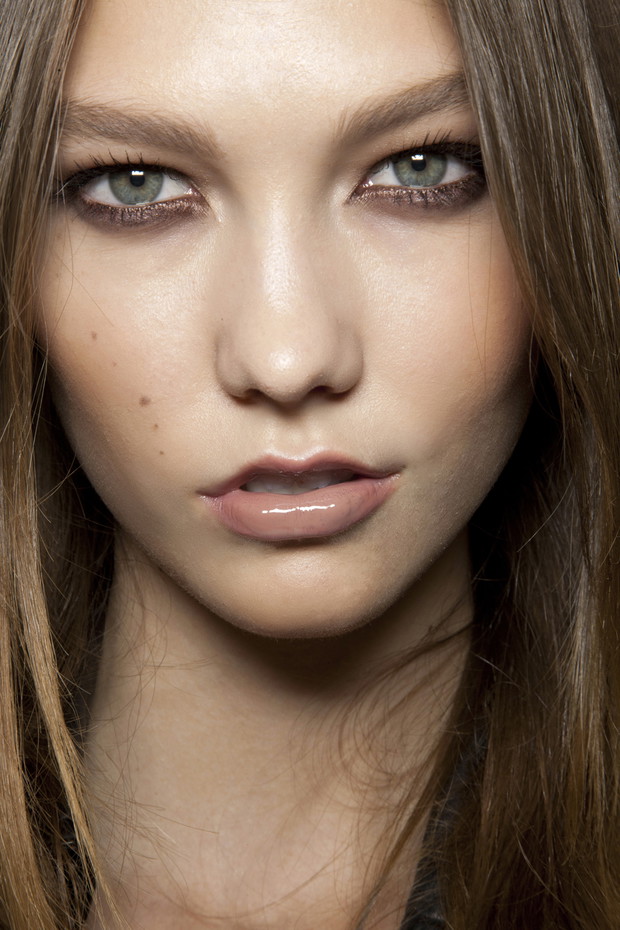 Smokey eyes w dziennej odsłonie
