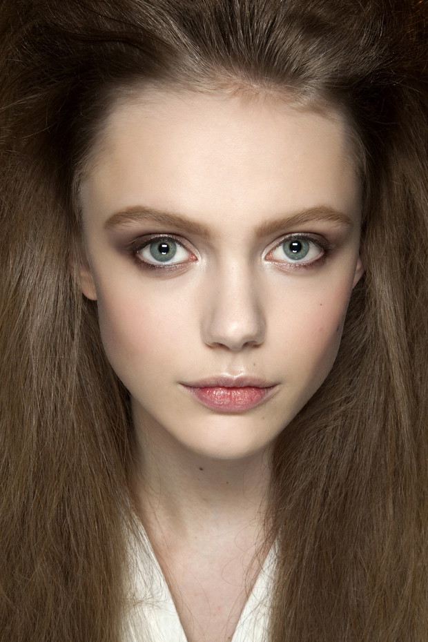 Smokey eyes w dziennej odsłonie