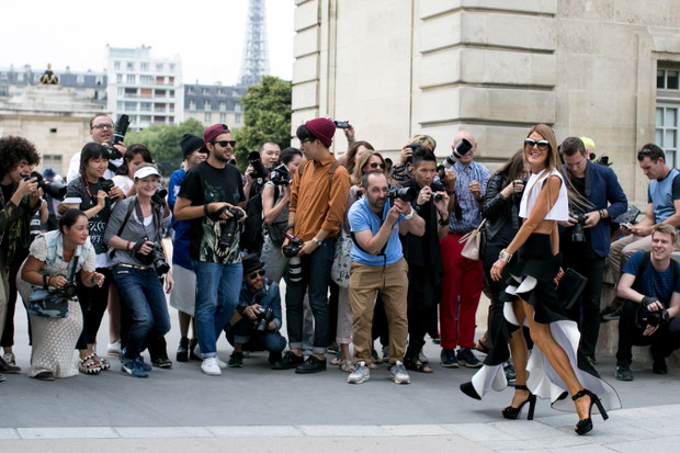 Street fashion: stylizacje z Tygodnia Haute Couture