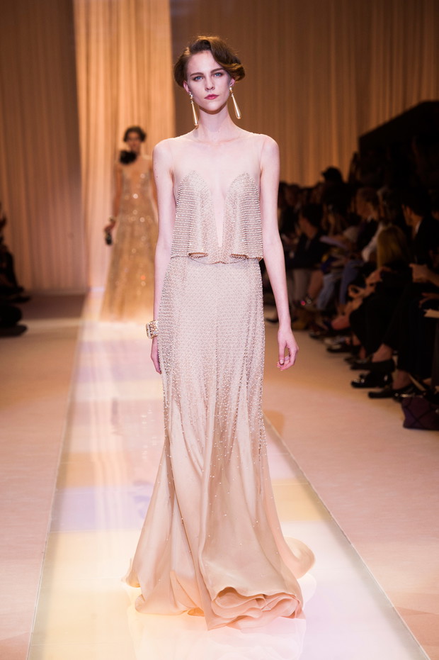Suknie ślubne z pokazów haute couture: Armani Privé jesień-zima 2013/14, fot. Imaxtree