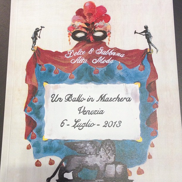 Zaproszenie na Un Ballo in Maschera Dolce & Gabbana, fot. Instagram
