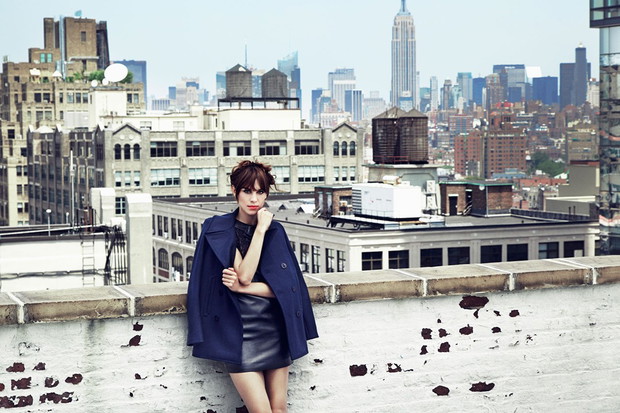 Alexa Chung twarzą Mytheresa