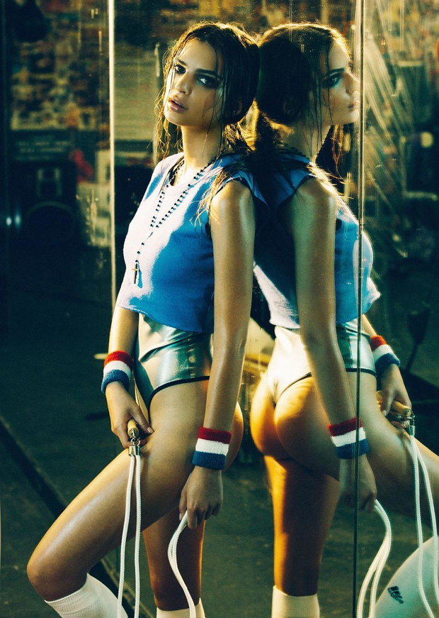 Emily Ratajkowski z Blurred Lines jako bokserka