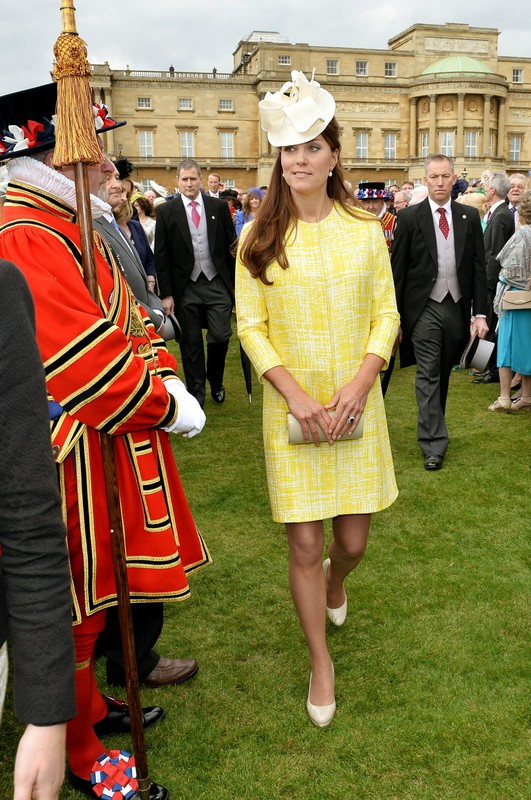 Kate Middleton podczas Garden Party w Pałacu Buckingham, fot. East News