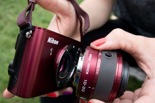 NIKON 1 J3 - wyjątkowy aparat hybrydowy