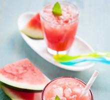 Owocowe smoothies: letnie przepisy
