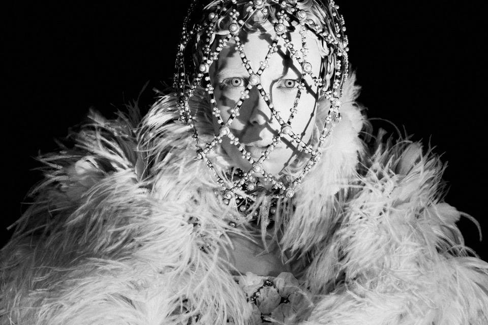 Epoka elżbietańska inspiracją dla marki Alexander McQueen