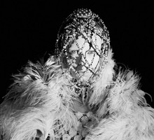 Epoka elżbietańska inspiracją dla marki Alexander McQueen