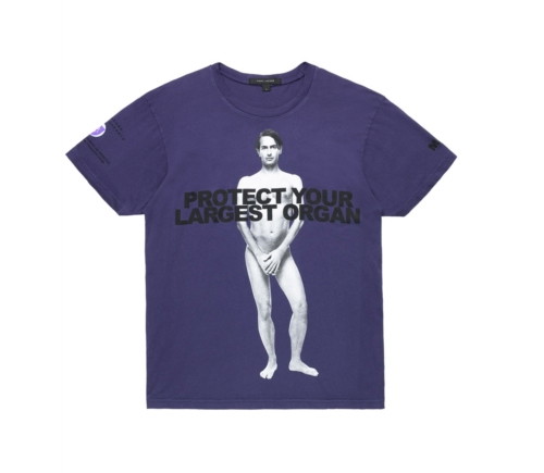 Marc Jacobs na t-shircie Protect The Skin You