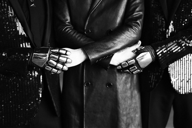 Daft Punk i Milla Jovovich w CR Fashion Book