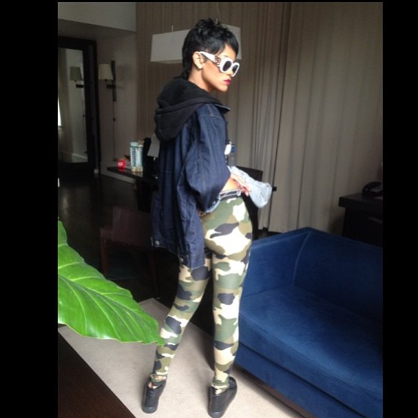 Rihanna promuje swoją kolekcję dla River Island