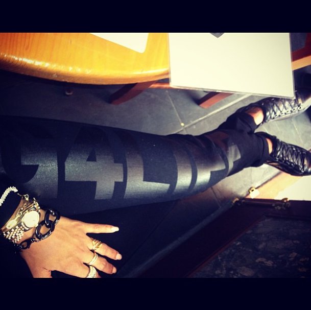 Rihanna promuje swoją kolekcję dla River Island