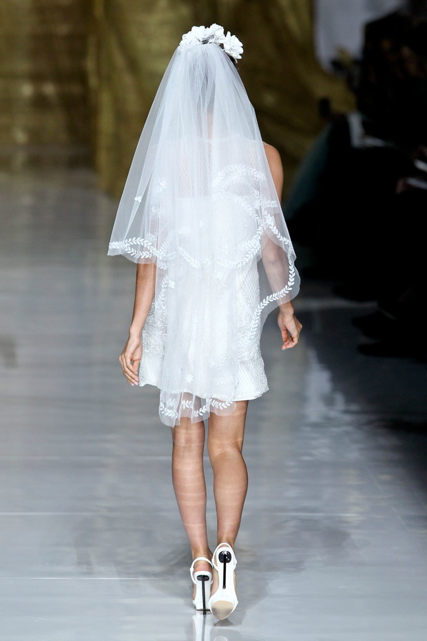 Suknie ślubne 2014: Pronovias kolekcja First Love