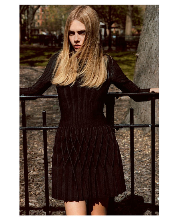 Cara Delevingne w sesji okładkowej dla Industrie Magazine #6, fot.  Alasdair McLellan