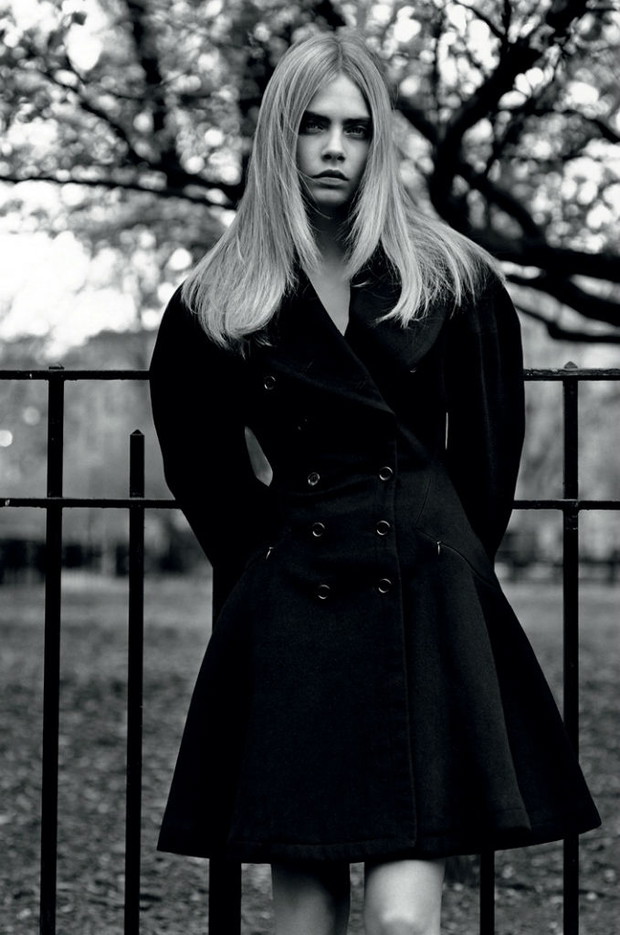 Cara Delevingne w sesji okładkowej dla Industrie Magazine #6, fot.  Alasdair McLellan