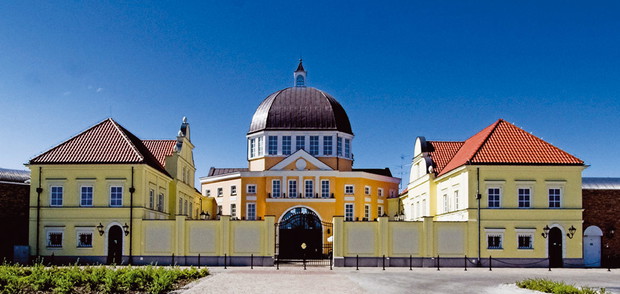 Fashion House - najlepsza sieć outletów w Polsce