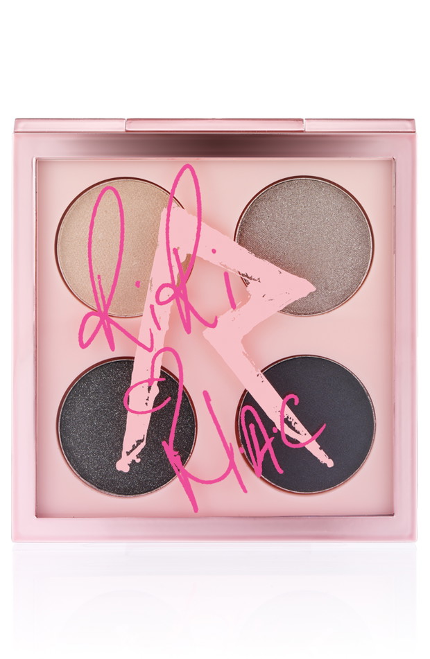 Rihanna dla MAC RiRi ♥ MAC: cienie w kolorze Smoked Cocoa, 83 zł, fot. mat. prasowe