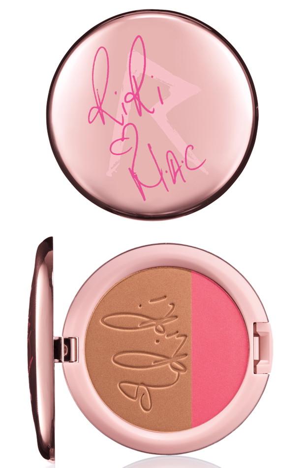 Rihanna dla MAC RiRi ♥ MAC: podwójny róż w kolorze Hibiscus Kiss, 115 zł, fot. mat. prasowe