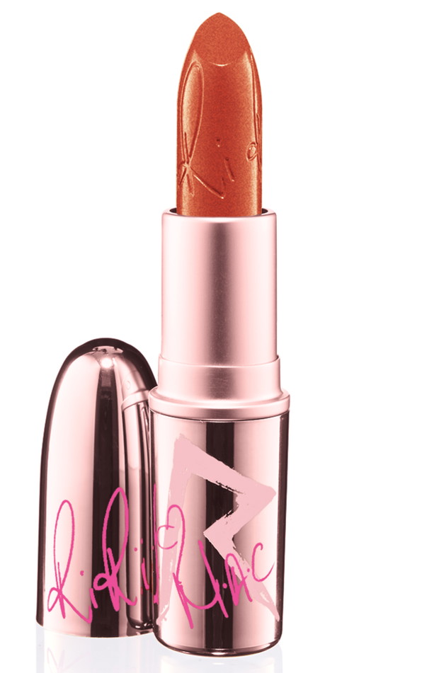Rihanna dla MAC RiRi ♥ MAC: szminka w kolorze Who