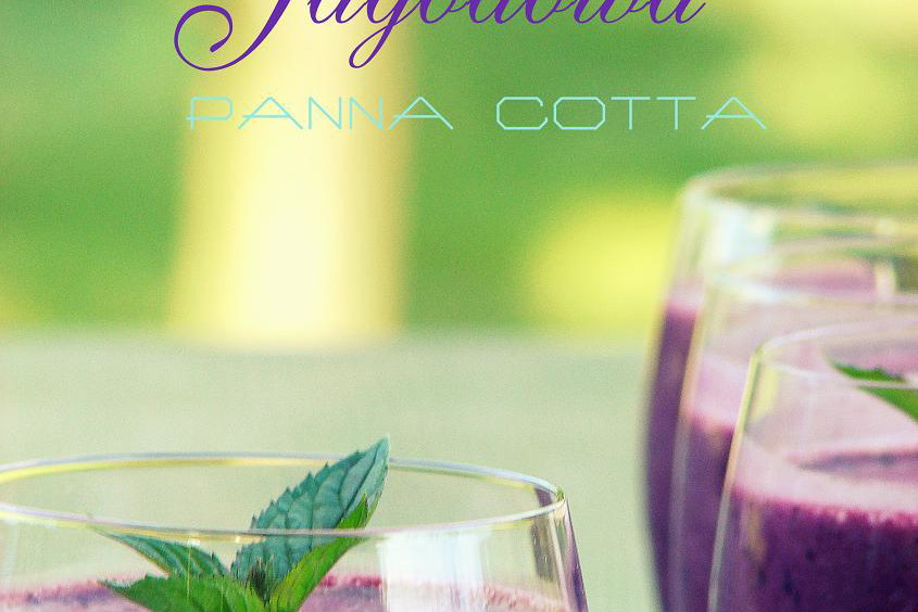 Jagodowa panna cotta, fot. Paulina Jóźwiak mojequlinaria.blogspot.com dla ELLE