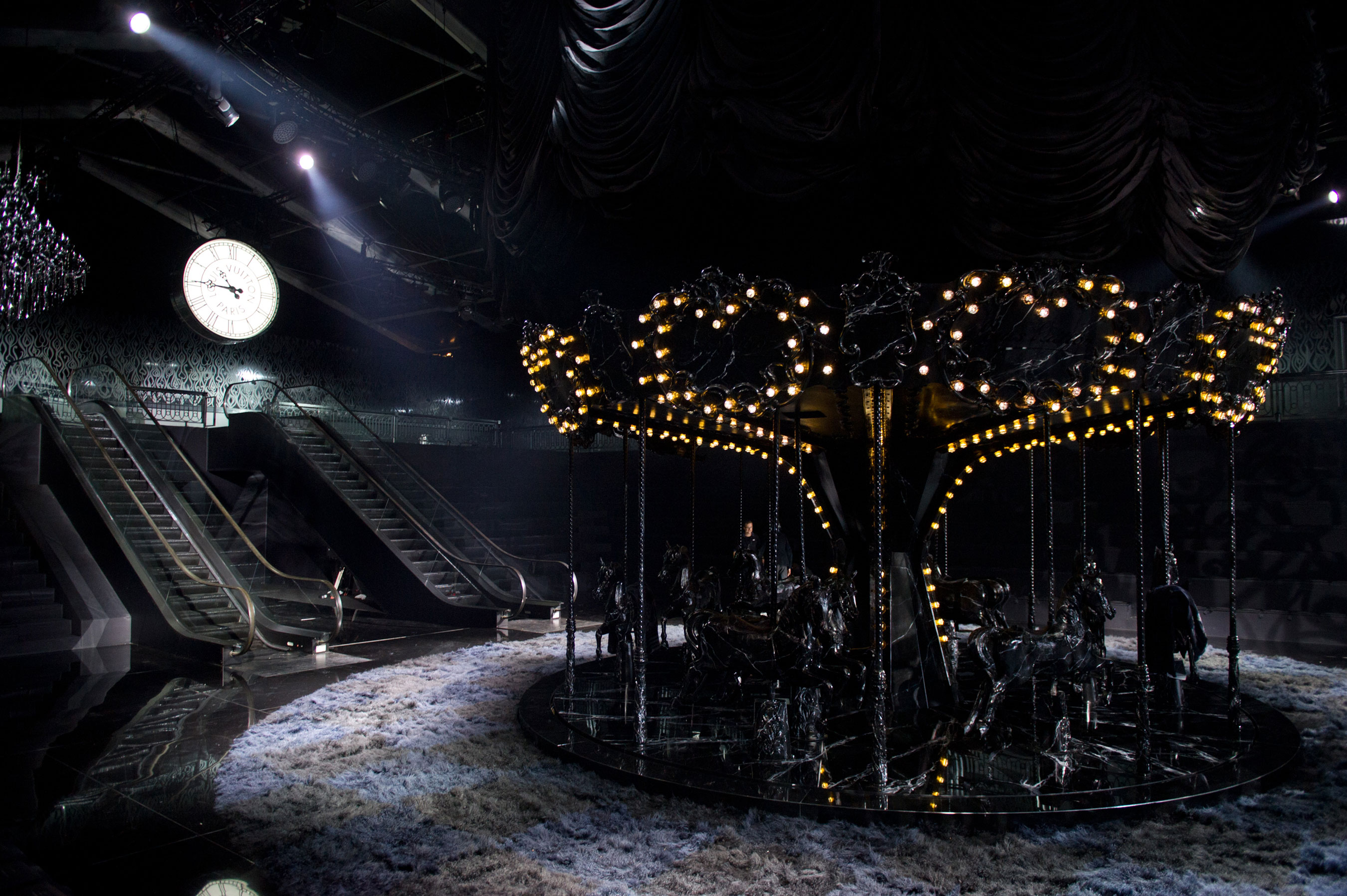 Scenografia pokazu Louis Vuitton wiosna-lato 2014, fot. Imaxtree