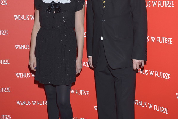 Emmanuelle Seigner i Stefan Laudyn (dyrektor WFF) na gali zamknięcia 29. Warszawskiego Festiwalu Filmowego, fot. AKPA