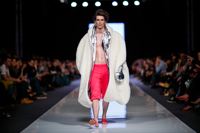 Fashion Week Poland: Jivika Biervliet wiosna-lato 2014