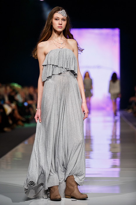 Fashion Week Poland: Natalia Jaroszewska wiosna-lato 2014