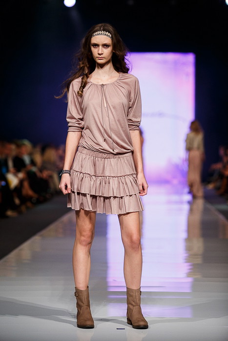 Fashion Week Poland: Natalia Jaroszewska wiosna-lato 2014